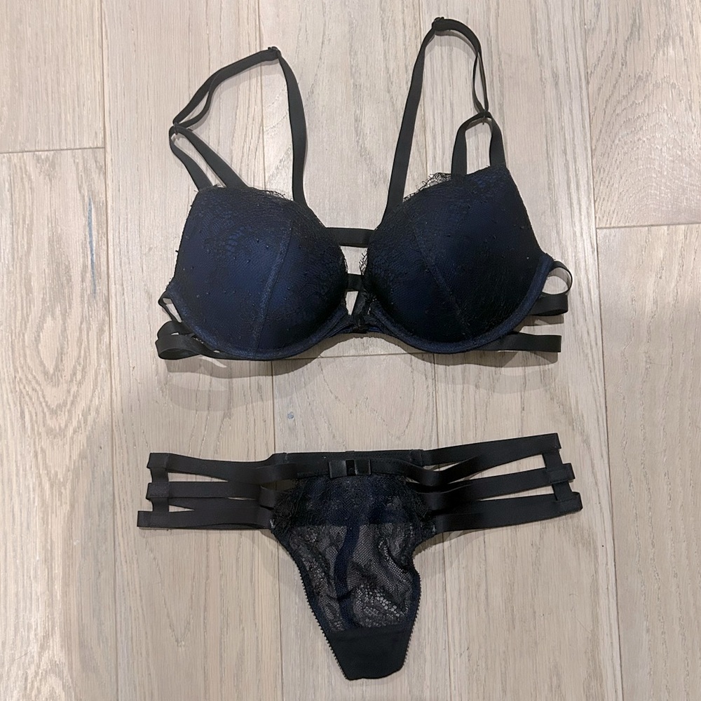 Victoria’s Secret: Lace Lingerie Set